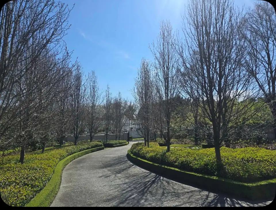 Your Garden Manager - gardeners in Victoria | Gardener | Garden Planner | Garden Service | Gardening Gardener in Hawthorn